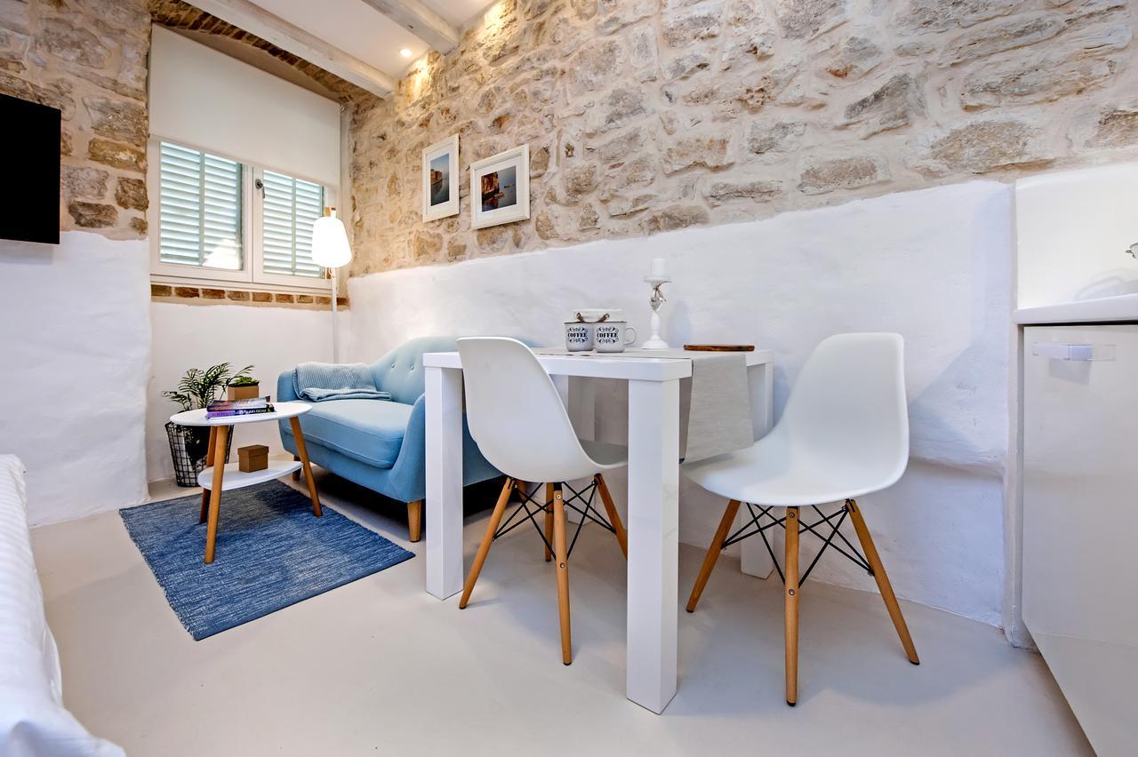 Luna Rooms And Studios Rovinj Exterior foto