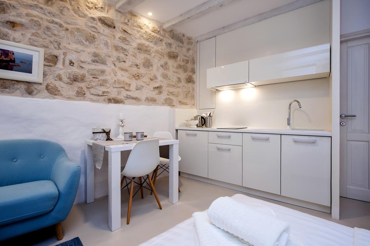 Luna Rooms And Studios Rovinj Exterior foto
